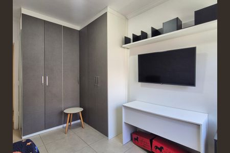 Casa de condomínio à venda com 350m², 4 quartos e 3 vagas Casa de condomínio à venda com 350m², 4 quartos e 3 vagasQuarto