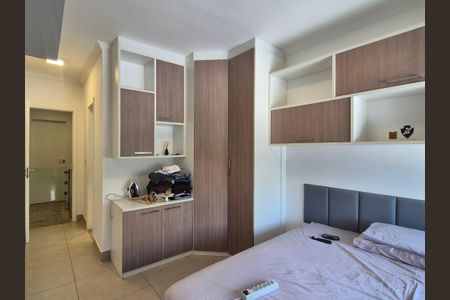 Casa de condomínio à venda com 350m², 4 quartos e 3 vagas Casa de condomínio à venda com 350m², 4 quartos e 3 vagasSuíte 1