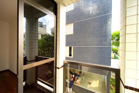 Varanda da Suite 1 de apartamento para alugar com 4 quartos, 130m² em Buritis, Belo Horizonte