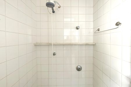 Apartamento para alugar com 130m², 4 quartos e 2 vagas Apartamento para alugar com 130m², 4 quartos e 2 vagasBanheiro de serviço