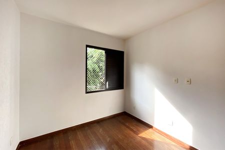 Apartamento para alugar com 130m², 4 quartos e 2 vagas Apartamento para alugar com 130m², 4 quartos e 2 vagasQuarto 4