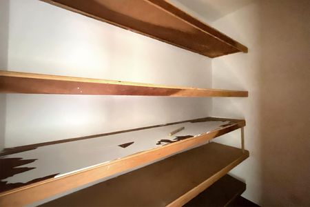 Apartamento para alugar com 130m², 4 quartos e 2 vagas Apartamento para alugar com 130m², 4 quartos e 2 vagasCloset da suíte 1