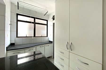 Apartamento para alugar com 130m², 4 quartos e 2 vagas Apartamento para alugar com 130m², 4 quartos e 2 vagasÁrea de Serviço