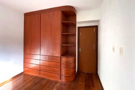 Apartamento para alugar com 130m², 4 quartos e 2 vagas Apartamento para alugar com 130m², 4 quartos e 2 vagasQuarto 3
