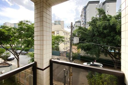 Apartamento para alugar com 130m², 4 quartos e 2 vagas Apartamento para alugar com 130m², 4 quartos e 2 vagasVaranda da Suite 1