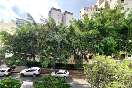 Apartamento para alugar com 130m², 4 quartos e 2 vagas Apartamento para alugar com 130m², 4 quartos e 2 vagasVista do Quarto 3