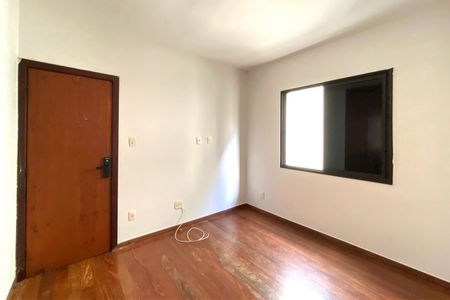 Apartamento para alugar com 130m², 4 quartos e 2 vagas Apartamento para alugar com 130m², 4 quartos e 2 vagasQuarto 2