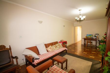 Casa à venda com 155m², 3 quartos e 2 vagas Casa à venda com 155m², 3 quartos e 2 vagasSala