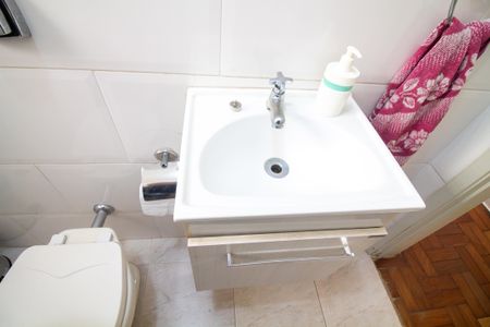 Casa à venda com 155m², 3 quartos e 2 vagas Casa à venda com 155m², 3 quartos e 2 vagasBanheiro 2