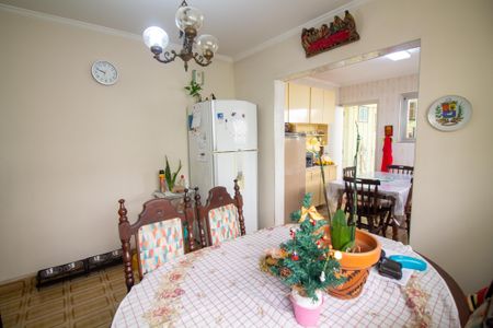 Casa à venda com 155m², 3 quartos e 2 vagas Casa à venda com 155m², 3 quartos e 2 vagasCopa