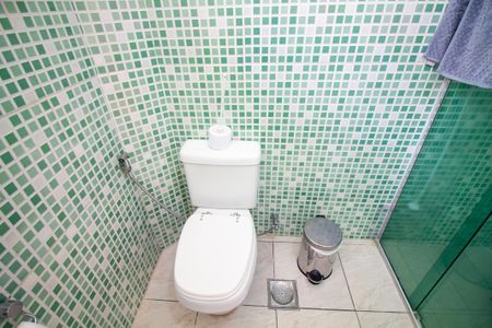 Casa à venda com 155m², 3 quartos e 2 vagas Casa à venda com 155m², 3 quartos e 2 vagasBanheiro 1