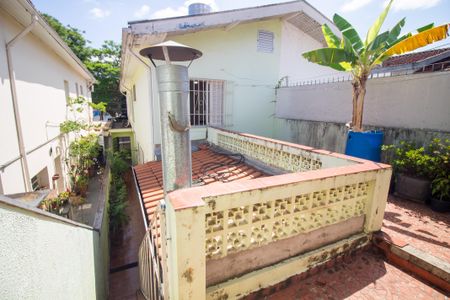 Casa à venda com 155m², 3 quartos e 2 vagas Casa à venda com 155m², 3 quartos e 2 vagasVaranda