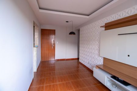 Sala de apartamento para alugar com 2 quartos, 58m² em Olaria, Rio de Janeiro