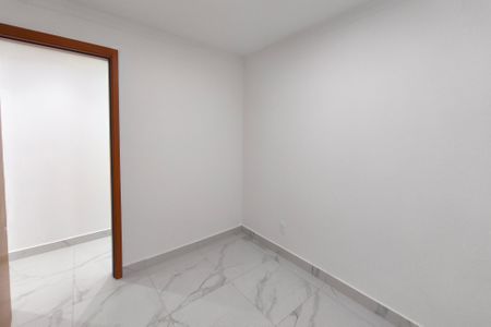 Quarto 1 de apartamento para alugar com 2 quartos, 44m² em Vila Satúrnia, Campinas