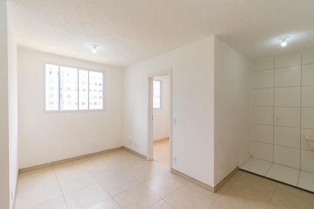 Sala de apartamento para alugar com 2 quartos, 37m² em Cidade São Mateus, São Paulo