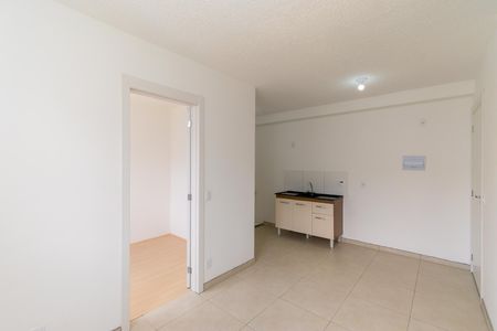 Sala de apartamento para alugar com 2 quartos, 37m² em Cidade São Mateus, São Paulo