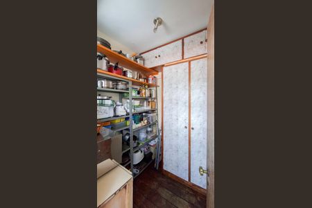 Apartamento à venda com 251m², 4 quartos e 3 vagasDespensa