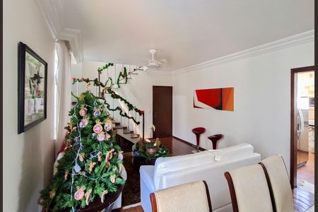 Apartamento à venda com 251m², 4 quartos e 3 vagasSala