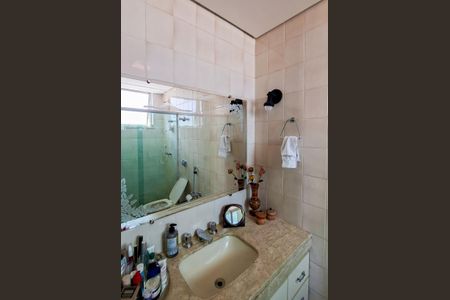 Apartamento à venda com 251m², 4 quartos e 3 vagasBanheiro da Suíte