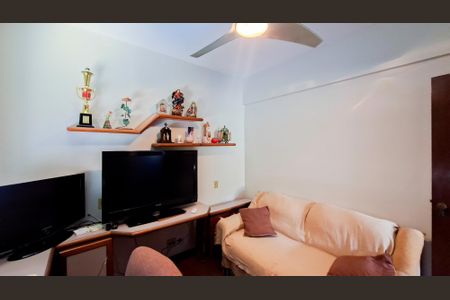 Apartamento à venda com 251m², 4 quartos e 3 vagasQuarto 3