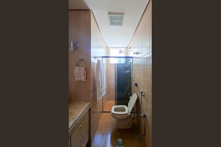 Apartamento à venda com 251m², 4 quartos e 3 vagasBanheiro Social