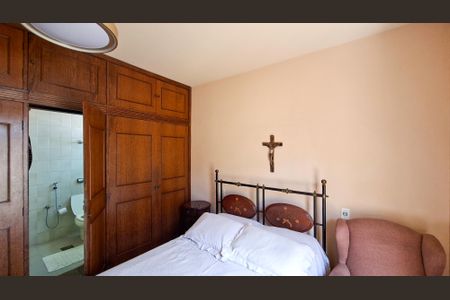 Apartamento à venda com 251m², 4 quartos e 3 vagasQuarto