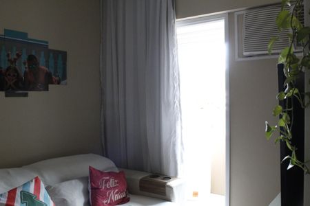 Sala de apartamento para alugar com 2 quartos, 58m² em Taquara, Rio de Janeiro