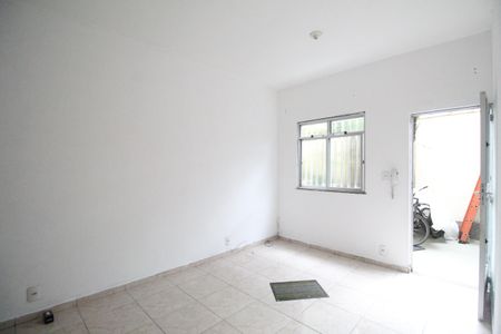 Apartamento para alugar com 66m², 2 quartos e sem vagaSala