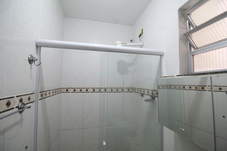 Apartamento para alugar com 66m², 2 quartos e sem vagaBanheiro