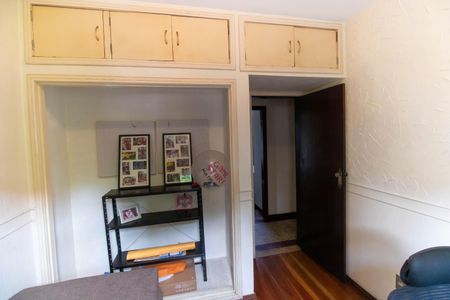 Casa de condomínio à venda com 170m², 4 quartos e 1 vagaQuarto 2