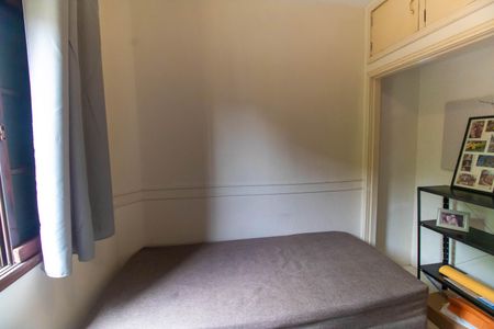 Casa de condomínio à venda com 170m², 4 quartos e 1 vagaQuarto 2