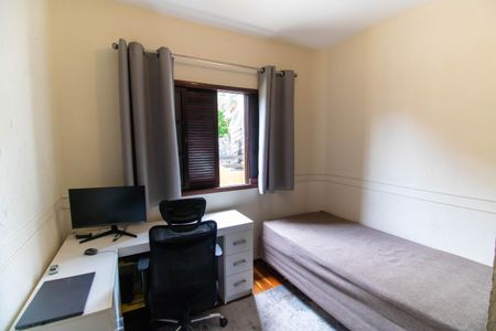 Casa de condomínio à venda com 170m², 4 quartos e 1 vagaQuarto 2