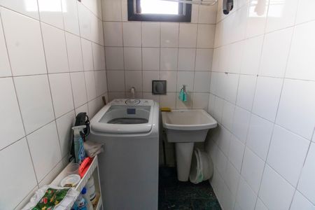 Casa de condomínio à venda com 170m², 4 quartos e 1 vagaÁrea de Serviço