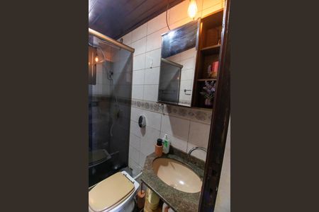 Casa de condomínio à venda com 170m², 4 quartos e 1 vagaBanheiro da Suíte