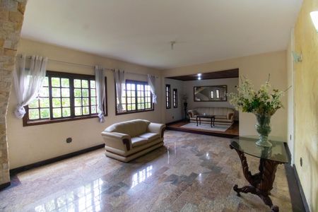Sala de casa de condomínio à venda com 4 quartos, 170m² em Largo da Batalha, Niterói