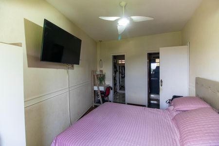 Casa de condomínio à venda com 170m², 4 quartos e 1 vagaSuíte 