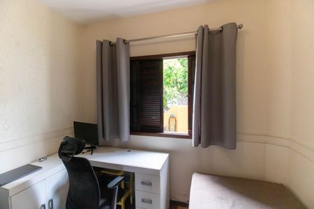 Casa de condomínio à venda com 170m², 4 quartos e 1 vagaQuarto 2