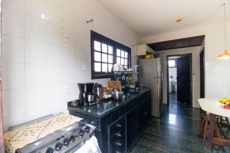 Casa de condomínio à venda com 170m², 4 quartos e 1 vagaCozinha