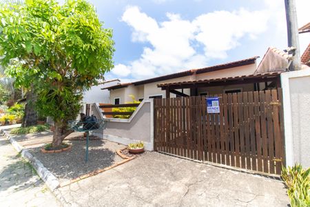 Casa de condomínio à venda com 170m², 4 quartos e 1 vagaPlaquinha