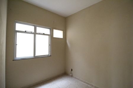 Quarto 1 de casa para alugar com 2 quartos, 74m² em Curicica, Rio de Janeiro