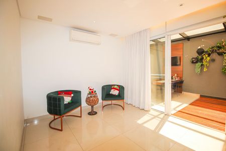 Casa de condomínio à venda com 126m², 3 quartos e 3 vagasSala