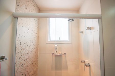 Casa de condomínio à venda com 126m², 3 quartos e 3 vagasBanheiro