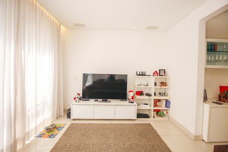 Casa de condomínio à venda com 126m², 3 quartos e 3 vagasSala