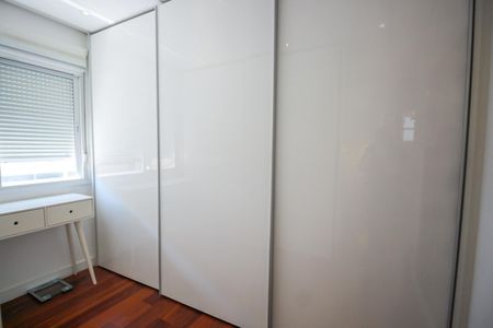 Casa de condomínio à venda com 126m², 3 quartos e 3 vagasCloset da suíte 1