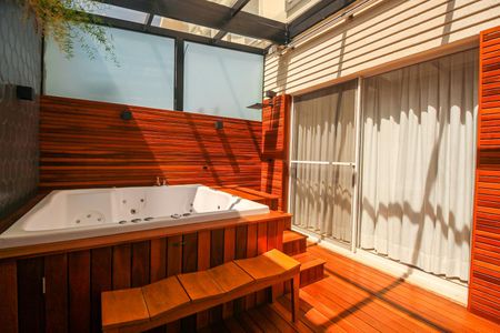 Casa de condomínio à venda com 126m², 3 quartos e 3 vagasJacuzzi 