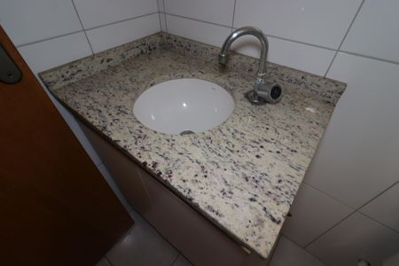 Apartamento para alugar com 90m², 3 quartos e 2 vagasBanheiro Social - Pia
