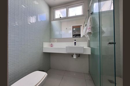 Apartamento à venda com 393m², 6 quartos e 4 vagasSuíte 1 - Banheiro