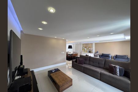 Apartamento à venda com 393m², 6 quartos e 4 vagasSala