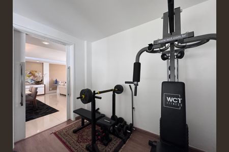 Apartamento à venda com 393m², 6 quartos e 4 vagasQuarto