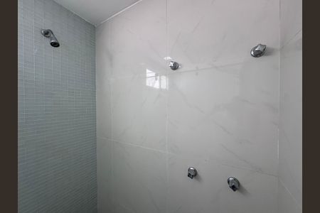 Apartamento à venda com 393m², 6 quartos e 4 vagasSuíte 1 - Banheiro